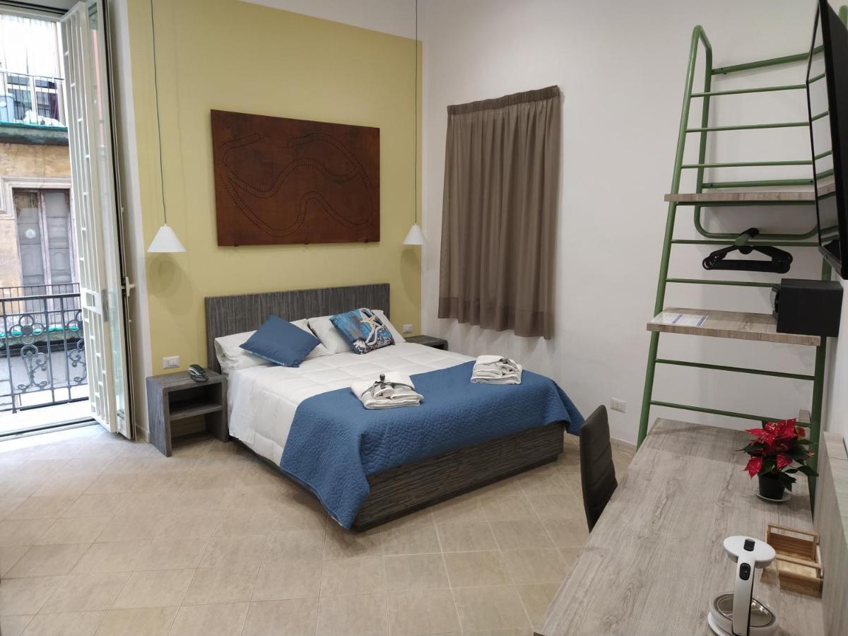 La Casa Di Halley Napoli Eksteriør billede